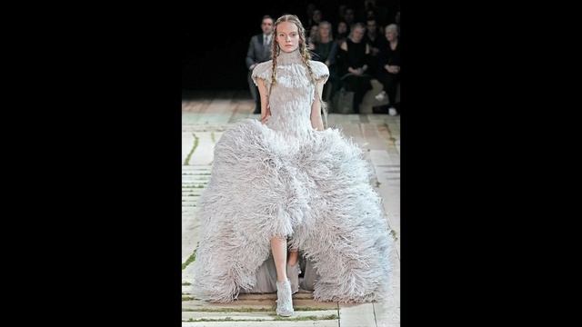 5 Легендарных Вещей Alexander McQueen