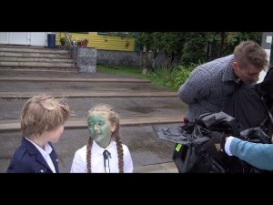 Алексей Воробьев снял третью часть клипа Сумасшедшая на песню "Я тебя люблю"