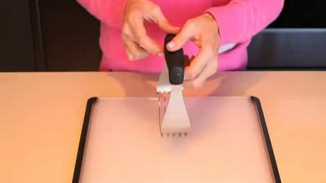 Dough Blender- Stainless Steel Blades-Comfort Grip - MaxiAids.com смотреть онлайн