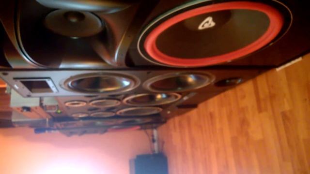 Cervin Vega + Tonsil - Bass i love you смотреть онлайн