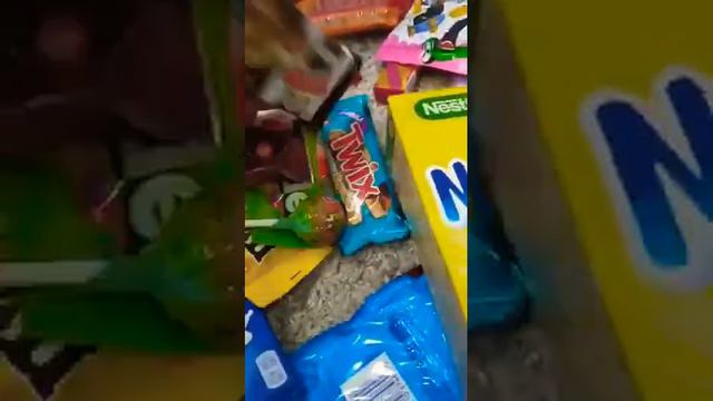 Ребятки всех с днём Святого Николая!!!Подарки от Святого Николая😉 смотреть онлайн