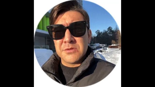 Люди кидают какашки в Азамата смотреть онлайн