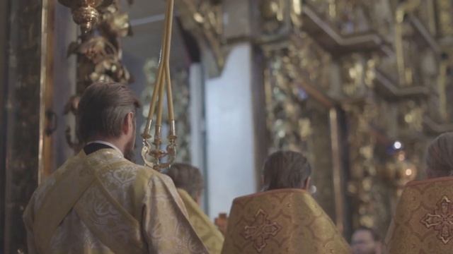 Первая Литургия архиепископа Каширского Феогноста в статусе наместника Донского монастыря смотреть онлайн