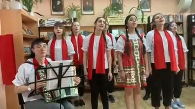 хор " Детство" МАОУ лицей 81 "Варенька" смотреть онлайн