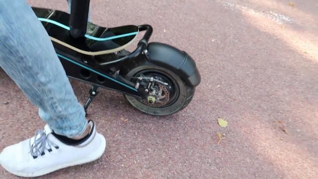 IL TESTE MES HOVERSHOES ET MOI SA TROTTINETTE | VLOG смотреть онлайн