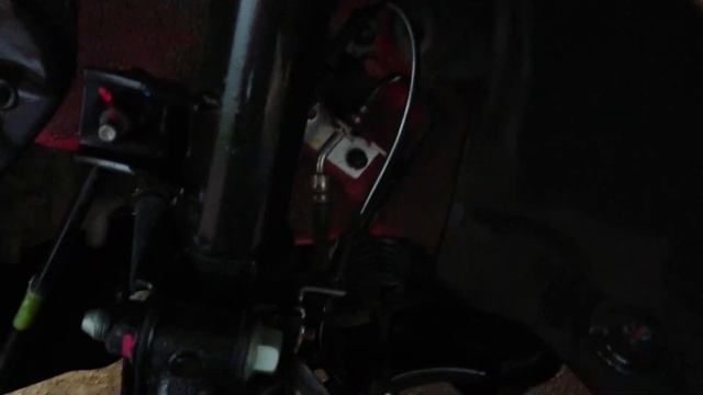 Снятие подкрылка переднего Kia Sportage QL.