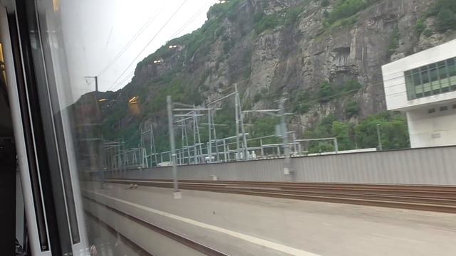 Milan to Zurich by EuroCity train from €29 смотреть онлайн
