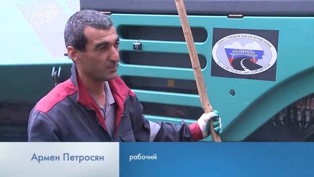 ПРИПАРКОВАННЫЕ АВТОМОБИЛИ МЕШАЮТ РЕМОНТУ ДОРОГ 06.07.2016 смотреть онлайн