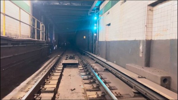NYC Subway F train (to 179th St) Front View - with Announcements ?️