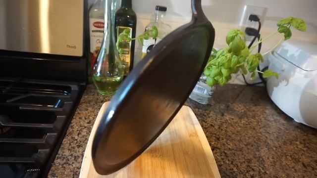 Rusted Cast Iron Skillet Restoration Without Tools смотреть онлайн