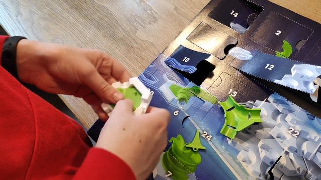 Gravitrax Advent Calendar Unboxing (with Surprise!!)