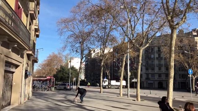 [[SPAIN-BARCELONA]] Walking along Gran Via de les Corts Catalanes street...17/JAN/2021 02:50 pm смотреть онлайн
