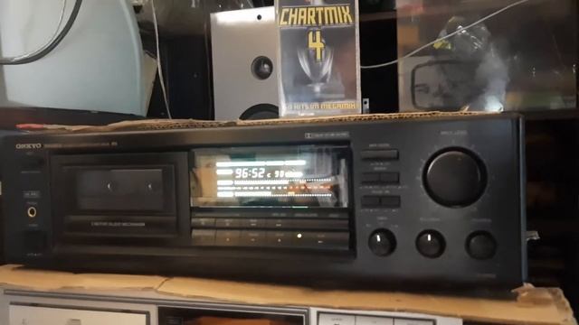 Receiver Harman Kardon AVR 18 RDS. Deck ONKYO TA-2850. Radiotehnika S30B. High-End cables. смотреть онлайн