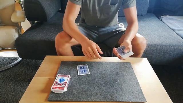 EASIEST COLOR CHANGE CARD TRICK EVER!! | CARD TRICK TUTORIAL | TCT:THE CARD TRICKSTER смотреть онлайн