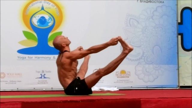 Ashtanga Yoga Presentation. Sarasvati Yoga Center.