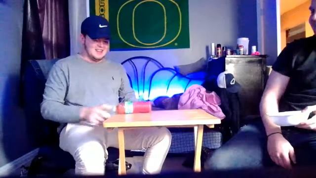 BOTTLE FLIP CHALLENGE !WARNING THROW-UP! смотреть онлайн