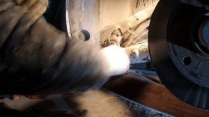 Замена сайлентблоков  задней балки CITROEN C4 (1)