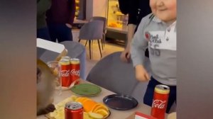 Хазбик мем. Хазбик занимается спортом мем. Хазбулла Магомедов мем.