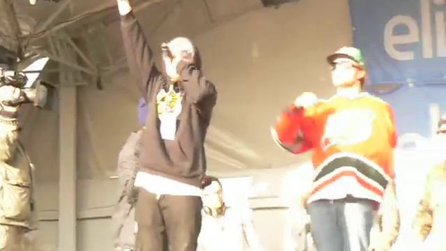 Jare ja VilleGalle - Häissä ft. Märkä Simo (live @ Leijonien kultajuhlat Helsinki) смотреть онлайн