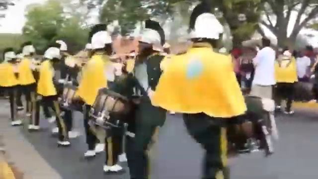 Парад... Даже не знаю, что сказать, чесслово смотреть онлайн