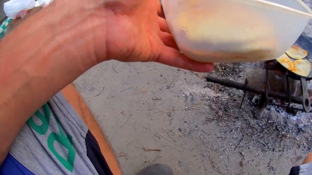 Рыбалка с ночевкой в гостях у Василича! смотреть онлайн