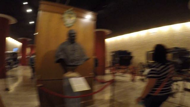 Все автомобили Папы Римского - от кареты до лимузина. смотреть онлайн