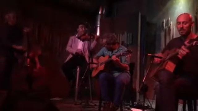 Caprice 24 jazz manouche смотреть онлайн