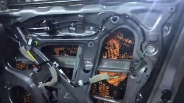 Какой эффект при использовании шумоизоляции в автомобиле? Шумовой фон в салоне уменьшится в разы смотреть онлайн