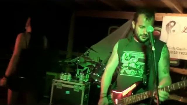 Vivere Merda-Vivere Merda+2@Rovereto (FE) 19-06-2015 смотреть онлайн