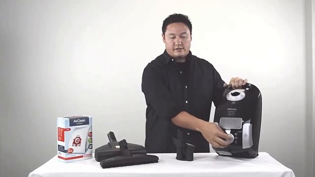 Miele C1 Compact Turbo Team Canister Vacuum - Quick Overview смотреть онлайн