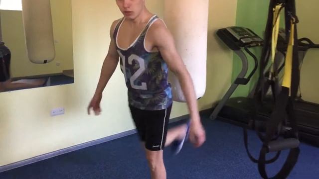 Что делать если на тебя напали?Уроки самообороны смотреть онлайн