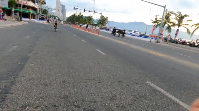 Вьетнамская уличная еда на рассвете ??