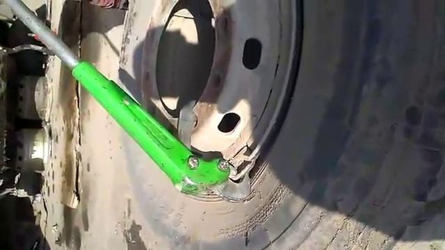 Демонтажа шин с помощью «Попугая» смотреть онлайн