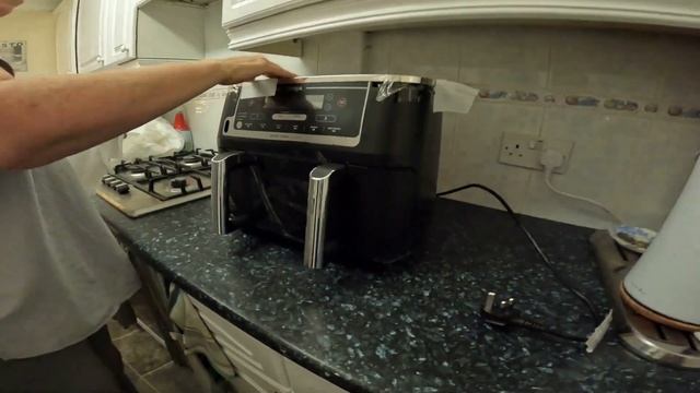 Unboxing our new Ninja AF451 Airfryer! смотреть онлайн