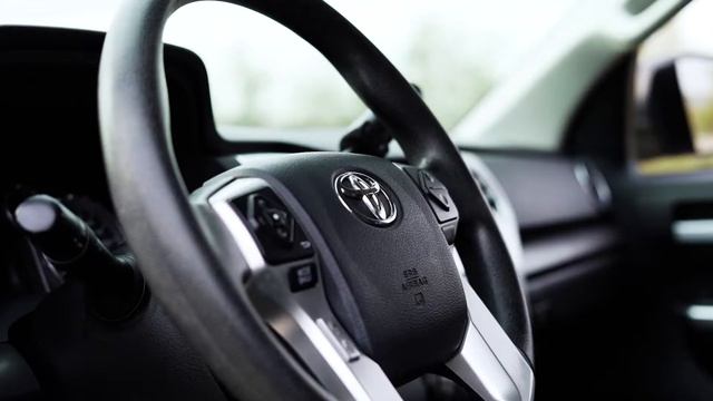 2014 Toyota Tundra Double Cab SR5 смотреть онлайн