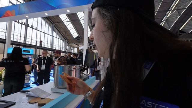 KubeCon + CloudNativeCon Europe 2023 | Amsterdam | Vlog смотреть онлайн