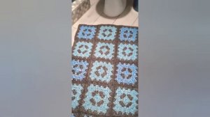 Коврик из пакетов для мусора.