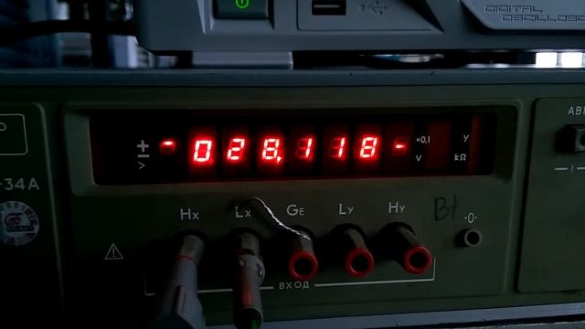 Тест стабильности поддержания напряжения микропроцессорного регулятора. смотреть онлайн