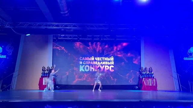 Первое место классный детский танец "Блестящий дуэт" смотреть онлайн