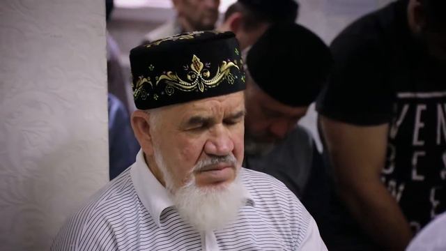 "Иголка" Пятничная проповедь главы ДСМР Альбир-хазрат Крганова смотреть онлайн
