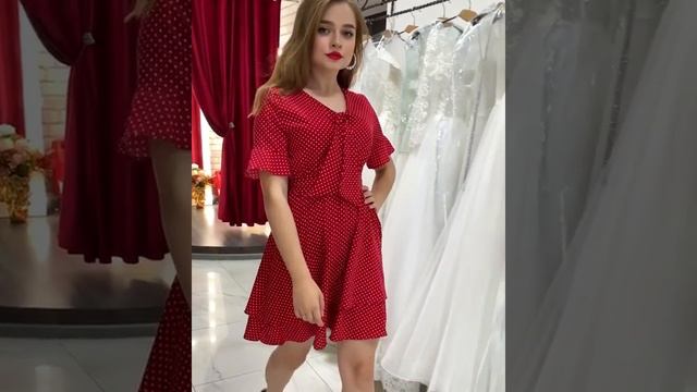 Легкое платье в горошек (черное, красное, белое) смотреть онлайн