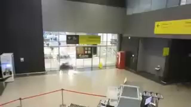 Штурм Аэропорта Казань - эксклюзивное полное видео! смотреть онлайн