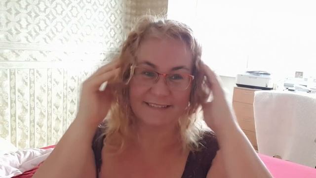 Жизнь в Эстонии.Влог простой семьи из Таллинна.Маска для лица.Смешные коты.Рецепт тонких блинов.Вло смотреть онлайн