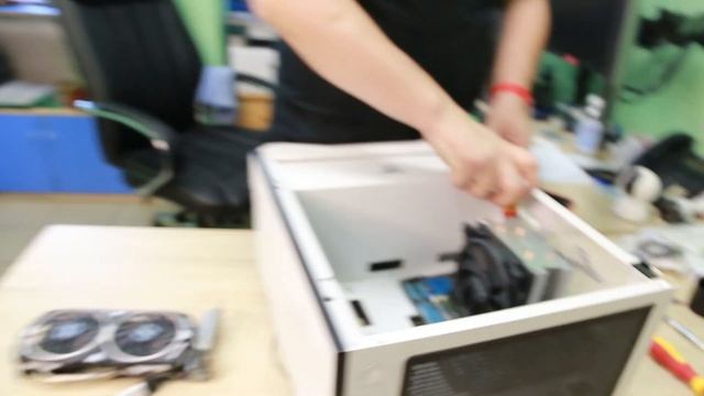 Стильный белый ПК смотреть онлайн
