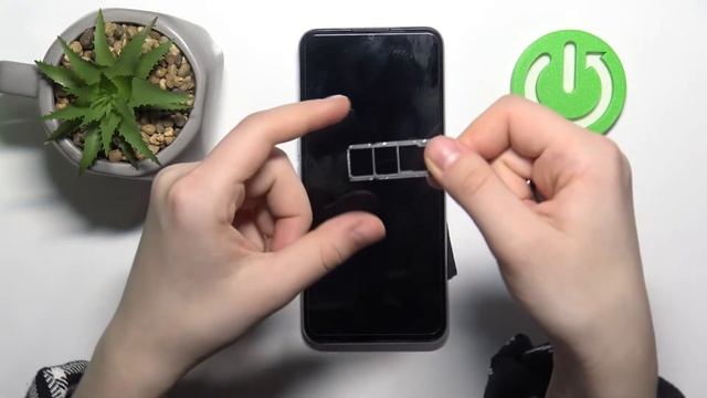 Как вставить сим карту и карту памяти в Realme C31 смотреть онлайн