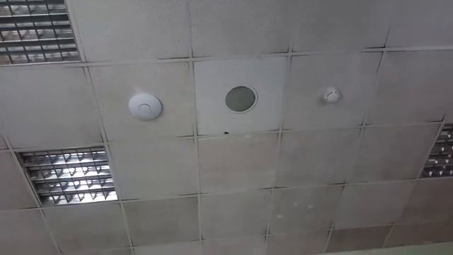 Когда в твоей шараге из колонок для вещания херачит рокккк смотреть онлайн