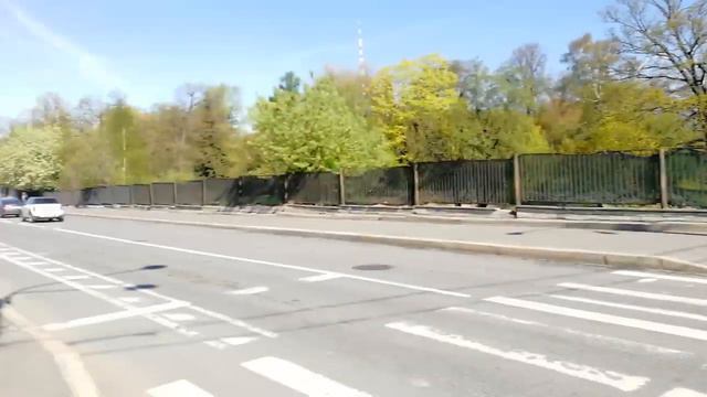 В районе Гренадёрского моста в Санкт-Петербурге/ Май 2022/ Аптекарский мост на реке Карповке смотреть онлайн