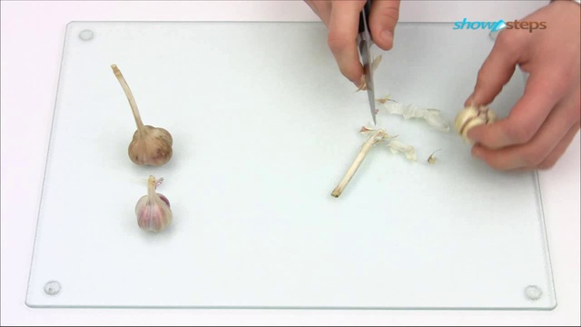 Как запечь чеснок.