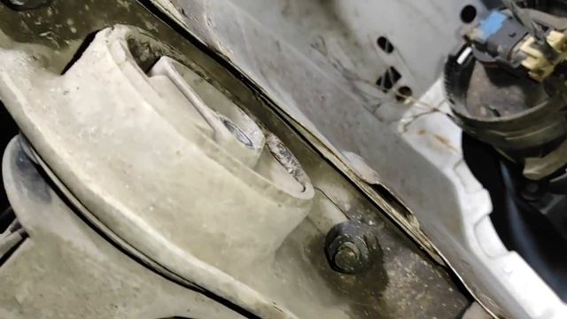 Замена ремня генератора Лада Гранта с кондиционером смотреть онлайн