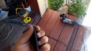 КАК СДЕЛАТЬ ЗАПОРЫ ДЛЯ ДВЕРЕЙ ПАРНИКА, ПРЕДОТВРАЩАЮЩИЕ ЗАКРЫТИЕ ДВЕРИ ОТ ВЕТРА.